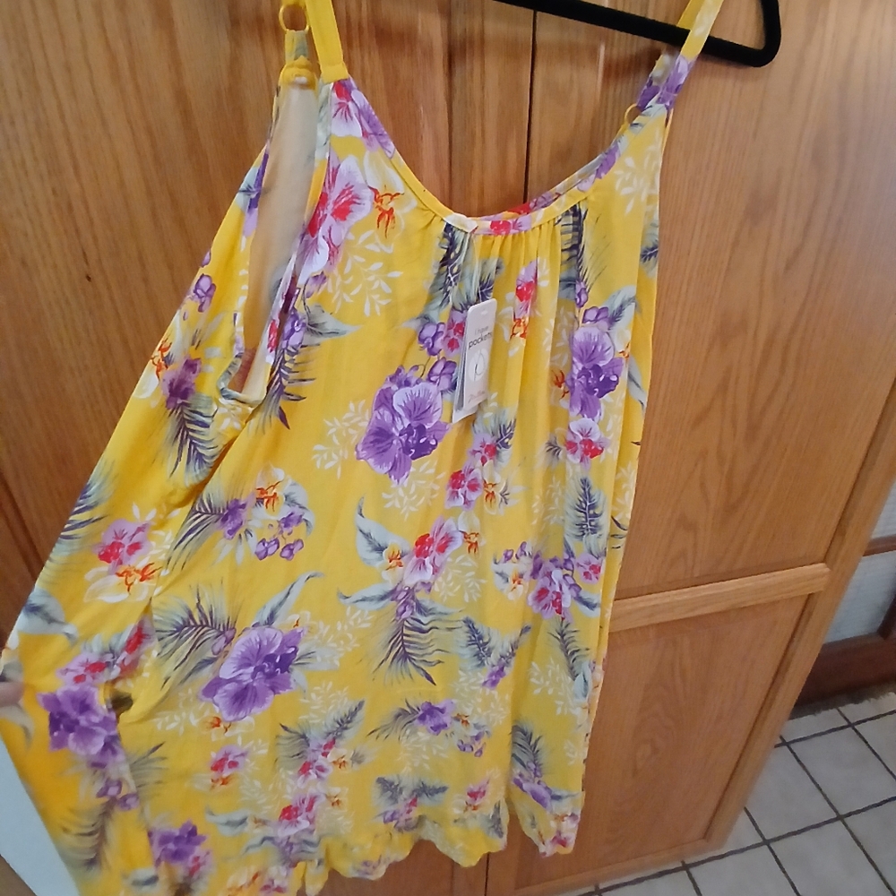 Miller's NWT Size 18 Strappy Floral Yellow Sundress. Gorgeous And Flowy! - Picture 3 of 7